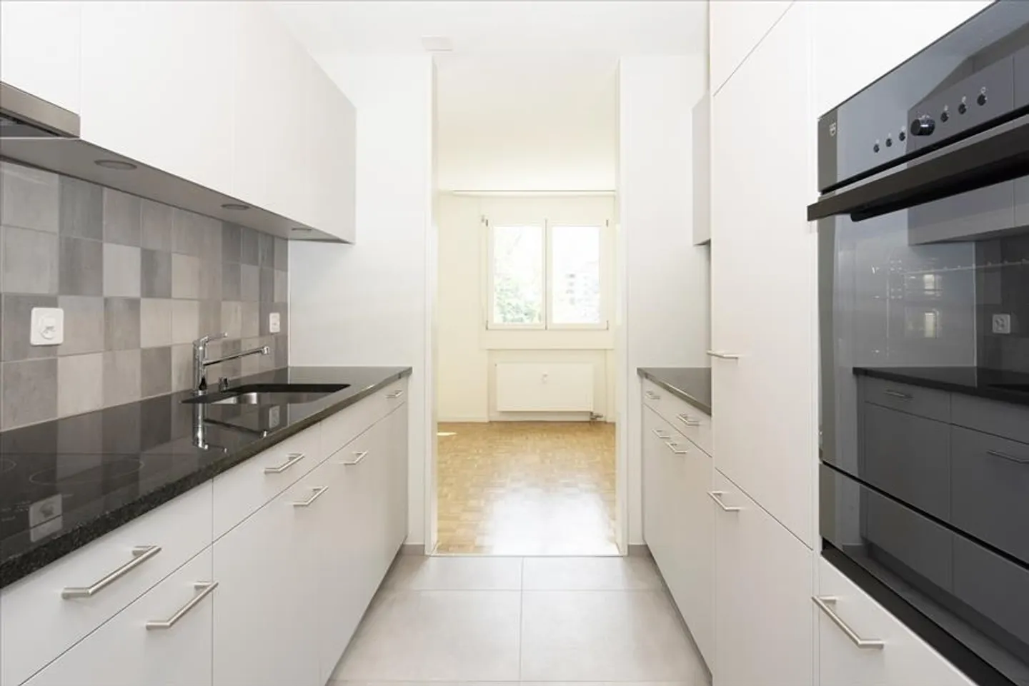Appartement moderne spacieux dans un environnement verdoyant - Photo 5 sur 9