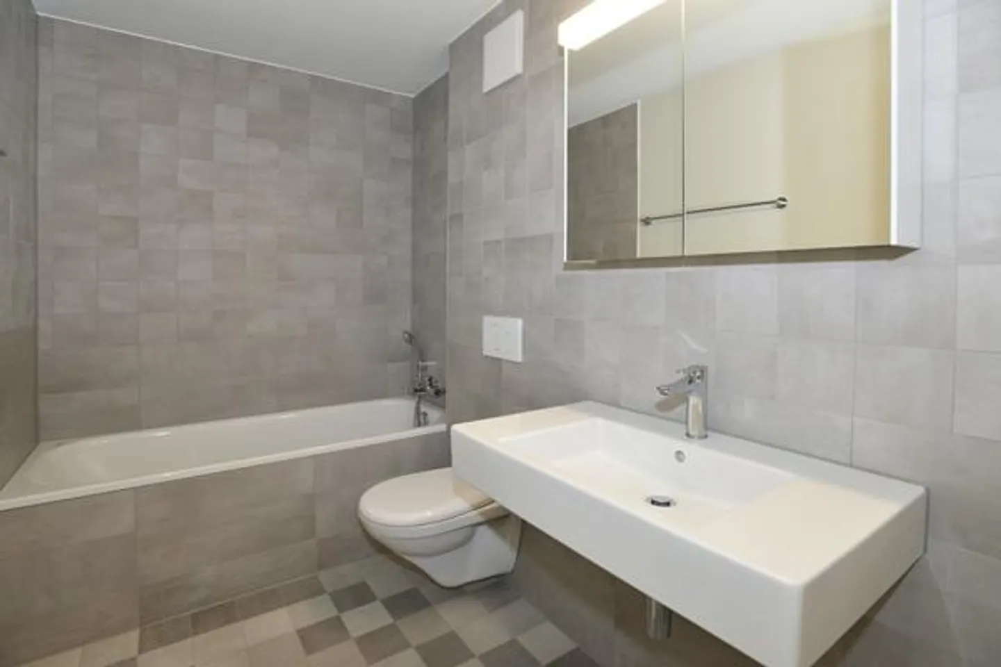 Appartement moderne spacieux dans un environnement verdoyant - Photo 6 sur 9