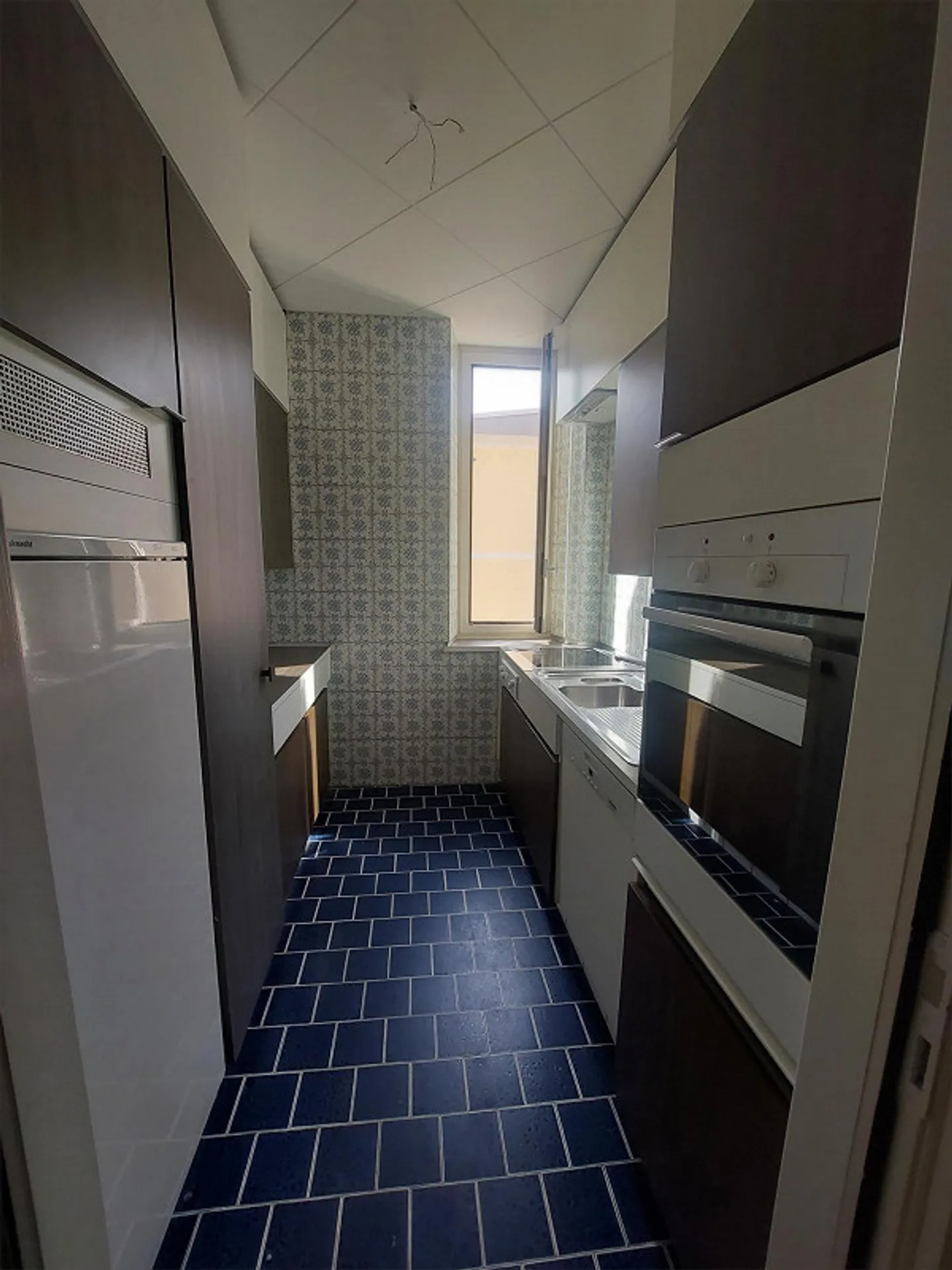 SPACIOUS APARTMENT IN CHIASSO - Photo 13 of 14