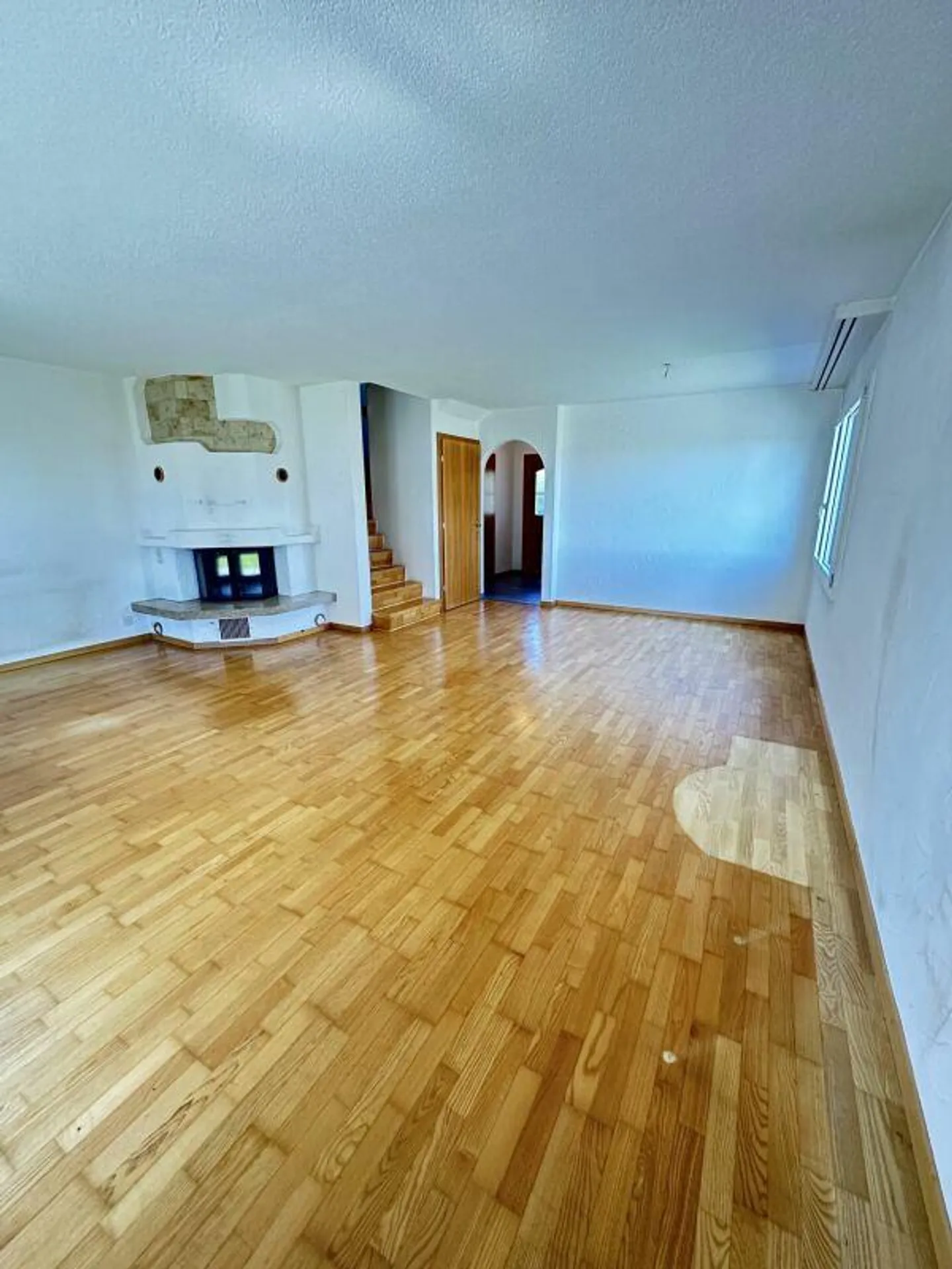 Casa a schiera in posizione tranquilla con vista sulle montagne a Villmergen - Foto 3 di 13
