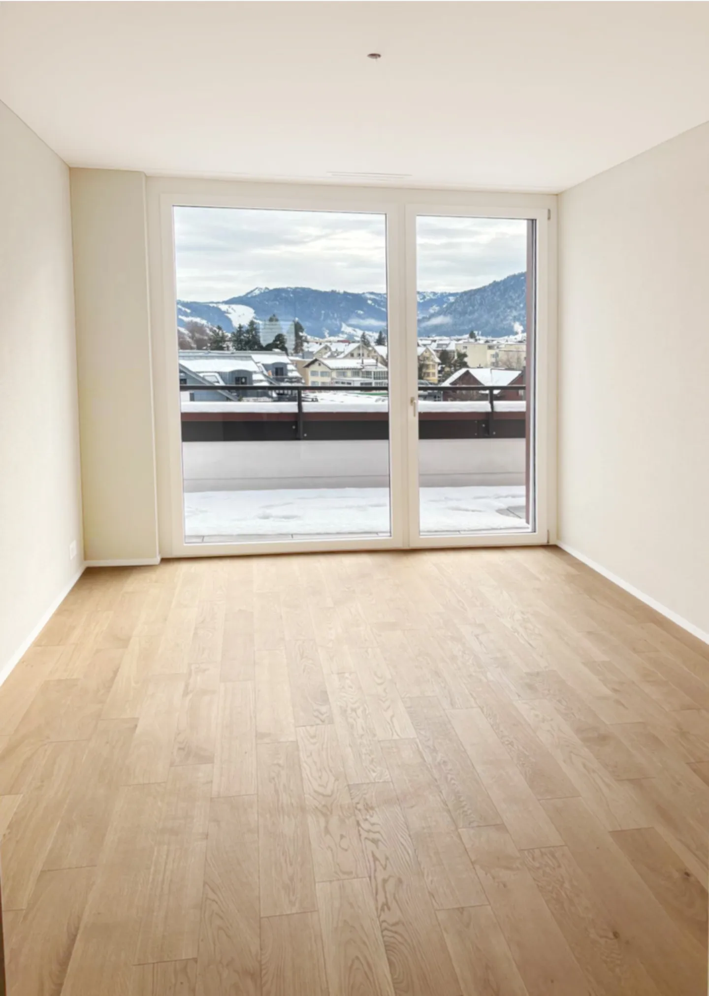 Attique à louer - Photo 2 sur 9