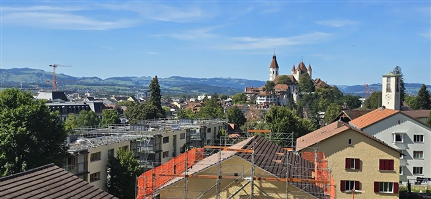 Vie exclusive pour les jeunes amateurs de luxe - TOUT DIFFÉRENT DE 08/15 - Photo 13 sur 13