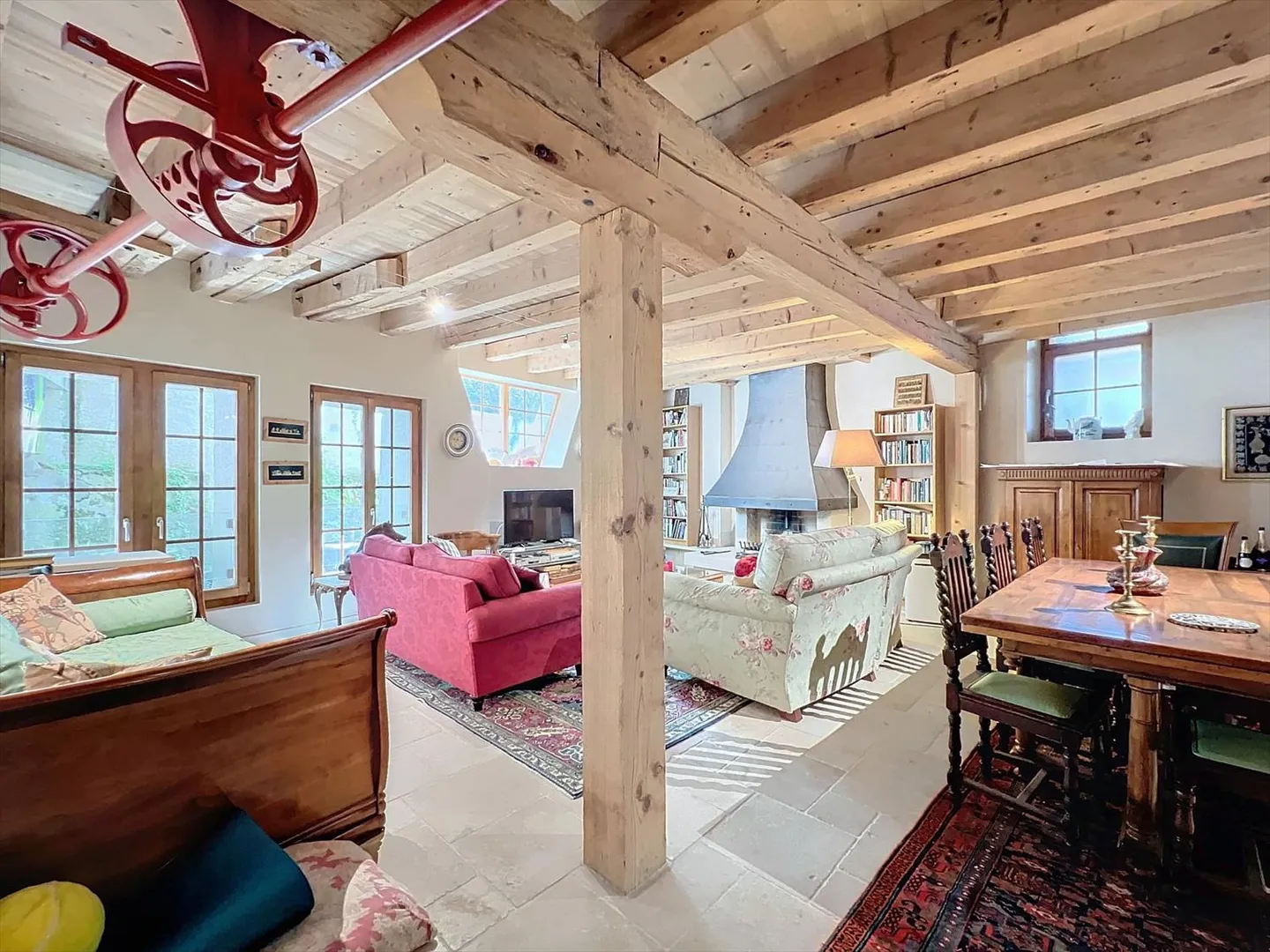 Charming 3.5 Room Apartment - Photo 1 of 10