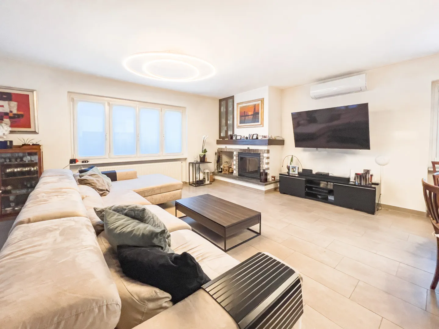 Geräumiges Einfamilienhaus mit Garten in Bedano - Foto 1 von 8