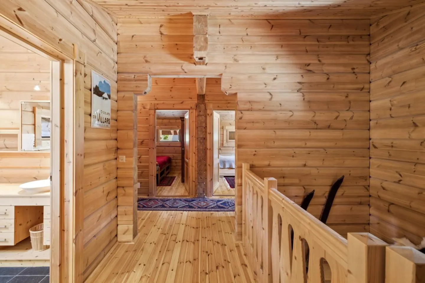 Individual chalet of 7.5 rooms of 250 m2 - Photo 11 of 13