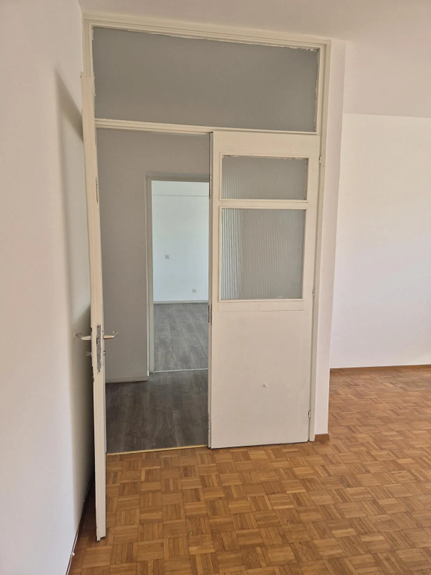 APPARTEMENT À BALERNA - Photo 14 sur 23