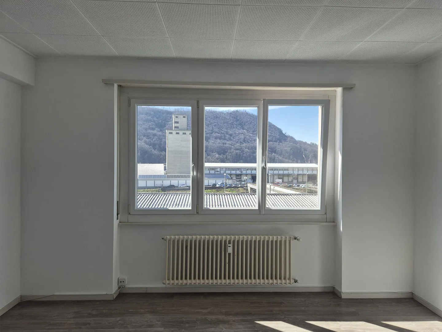 APPARTEMENT À BALERNA - Photo 20 sur 23
