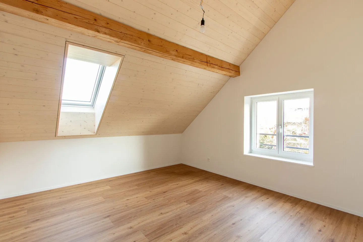 Traumhaftes 5,5-Zimmer-Einfamilienhaus am See - Foto 9 von 13