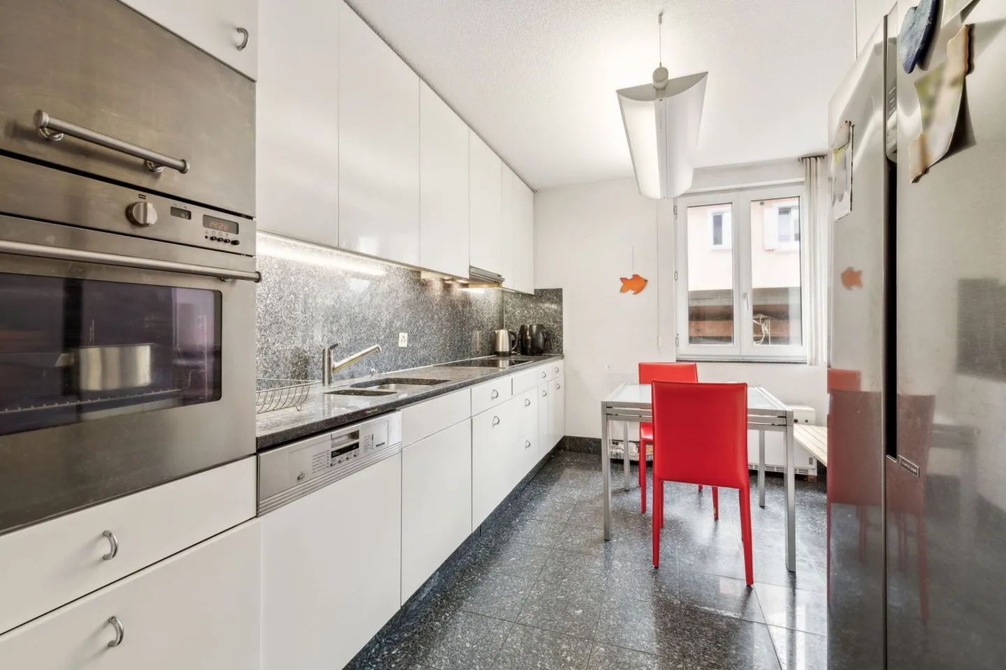 6.5-Zimmer Wohn- und Geschäftshaus mit diversen Nutzungsmöglichkeiten - Foto 4 von 24