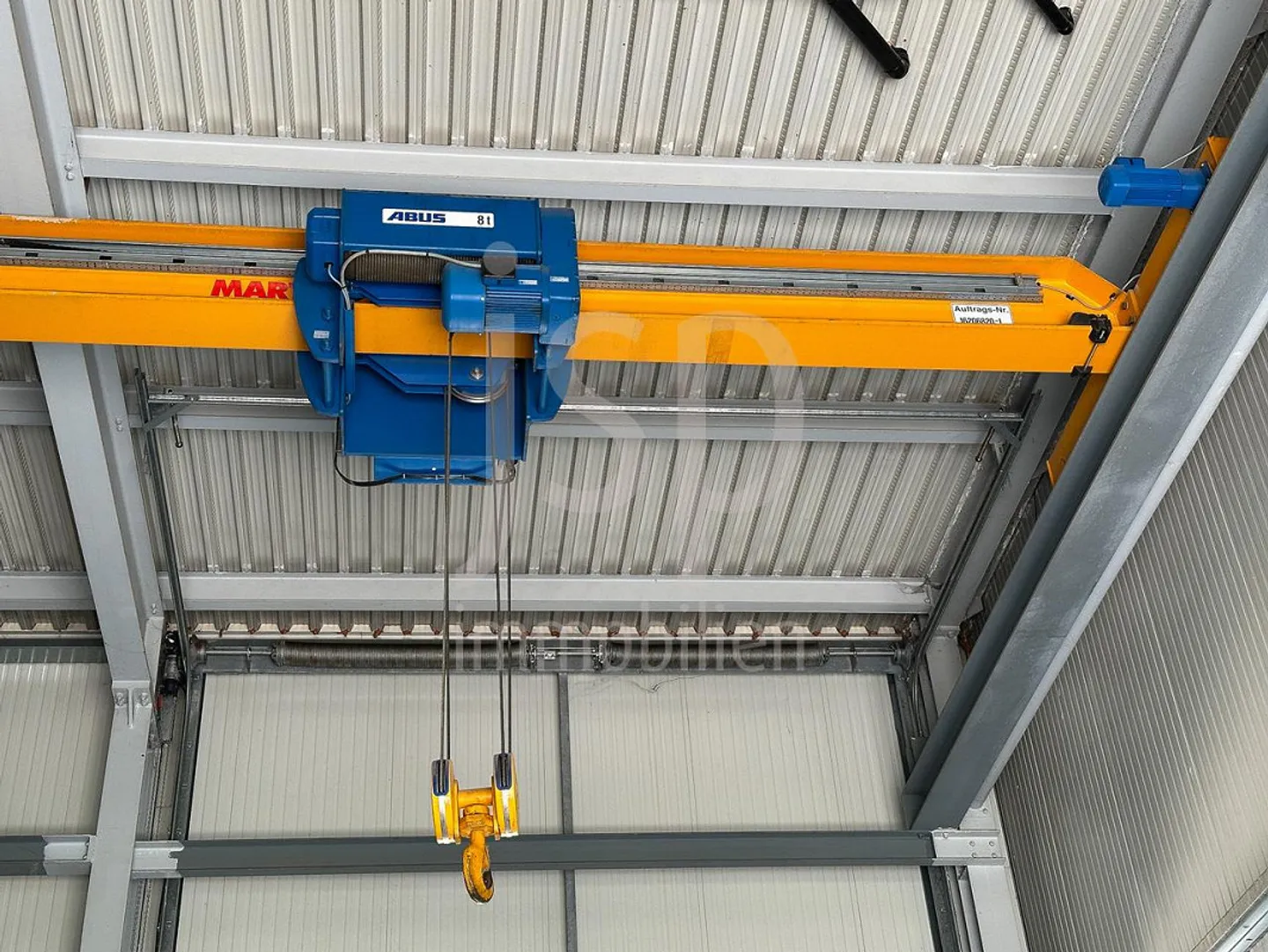 Commercial property with penthouse apartment in Neuenegg - Photo 11 of 30