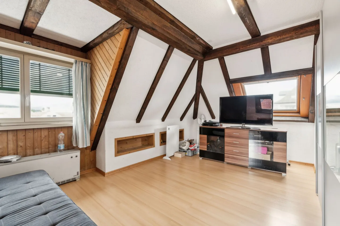 6.5-Zimmer Wohn- und Geschäftshaus mit diversen Nutzungsmöglichkeiten - Foto 14 von 24