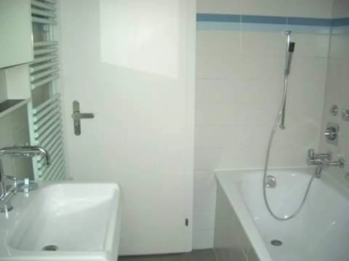 Ruhige und grosszügige 3 1/2-Zi.- Maisonnettewohnung - Foto 8 von 12