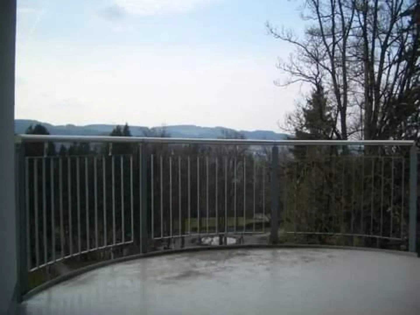 Ruhige und grosszügige 3 1/2-Zi.- Maisonnettewohnung - Foto 12 von 12