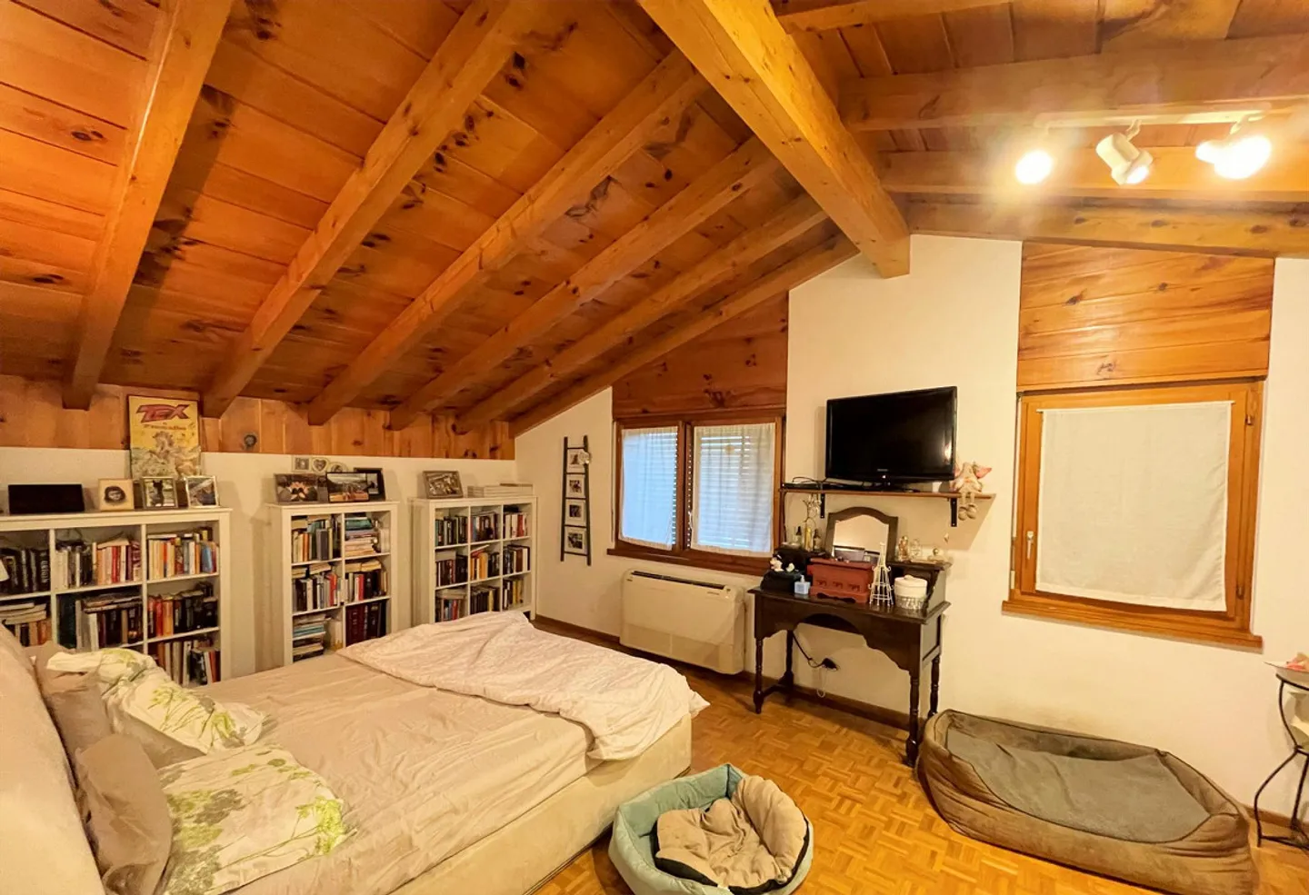 Spacious house in a strategic area with large land - Photo 11 of 11