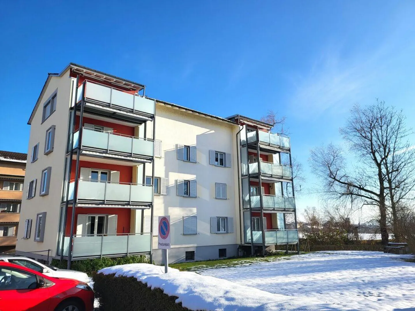 Schöne Wohnung im Grünen mit grossem Balkon - Foto 1 von 10