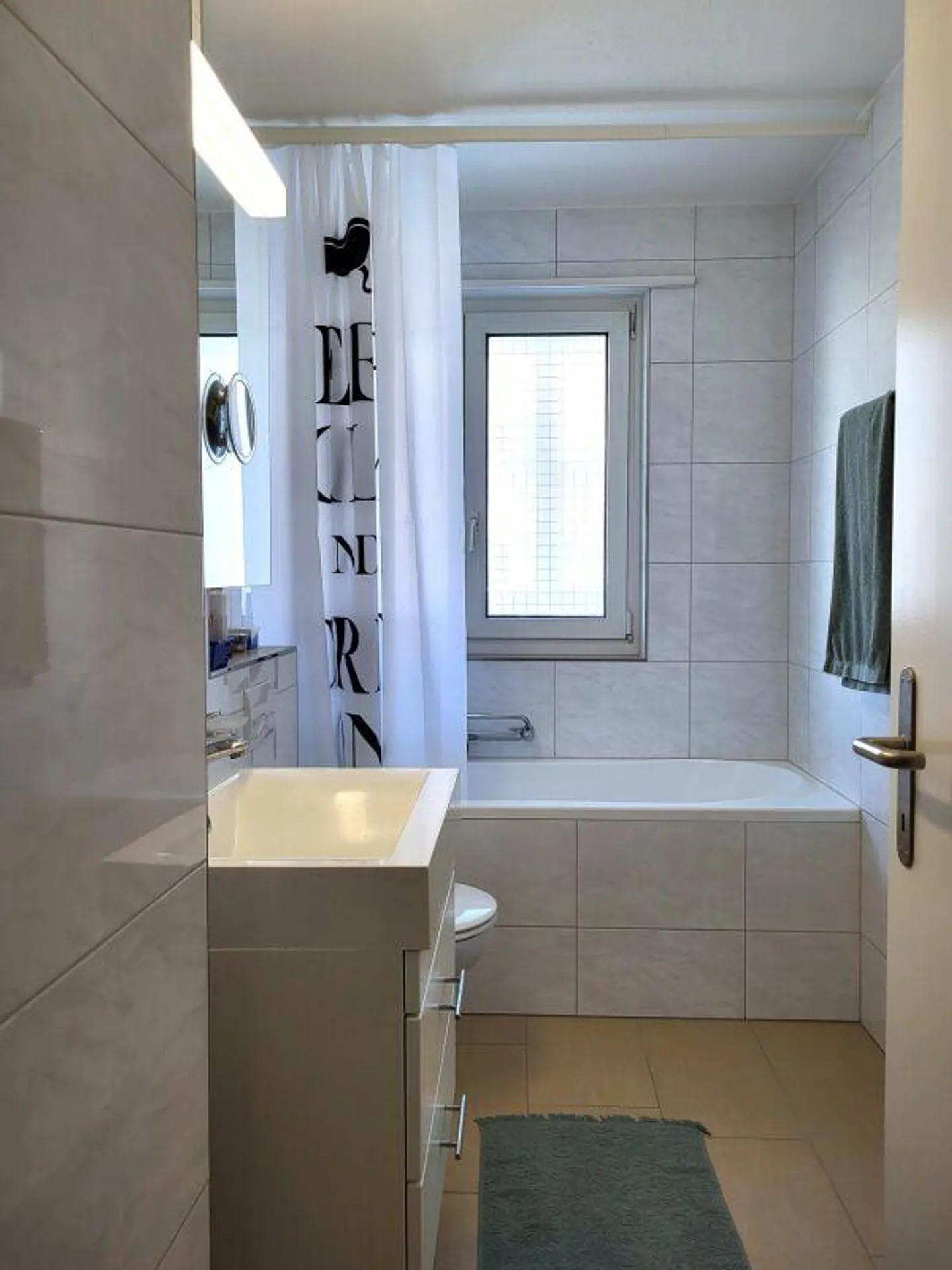 Schöne Wohnung im Grünen mit grossem Balkon - Foto 10 von 10