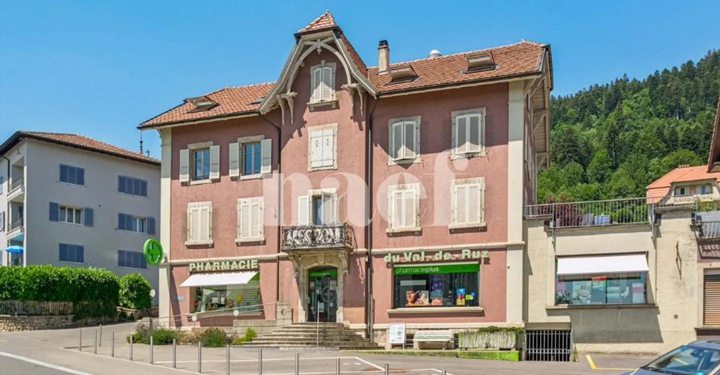 Mischgebäude - Foto 1 von 11