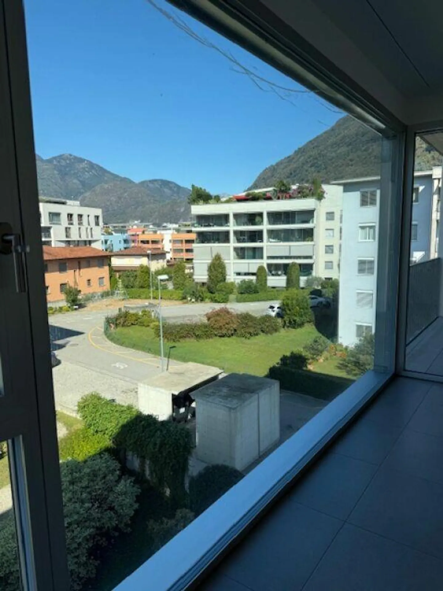 Nous vendons un appartement moderne et lumineux de 3.5 pièces à Ascona - Photo 8 sur 18