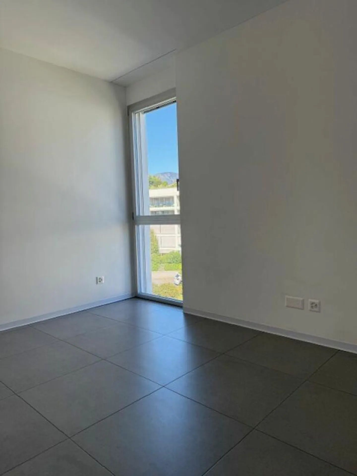 Nous vendons un appartement moderne et lumineux de 3.5 pièces à Ascona - Photo 13 sur 18