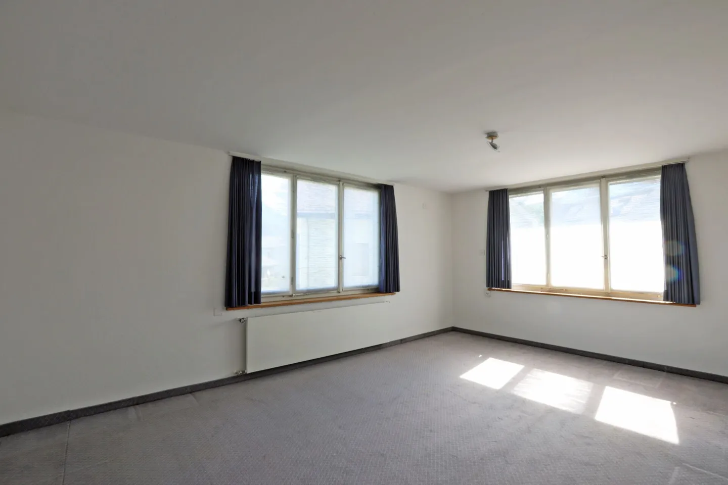 Maison résidentielle majestueuse de 10 pièces avec potentiel - Photo 7 sur 10