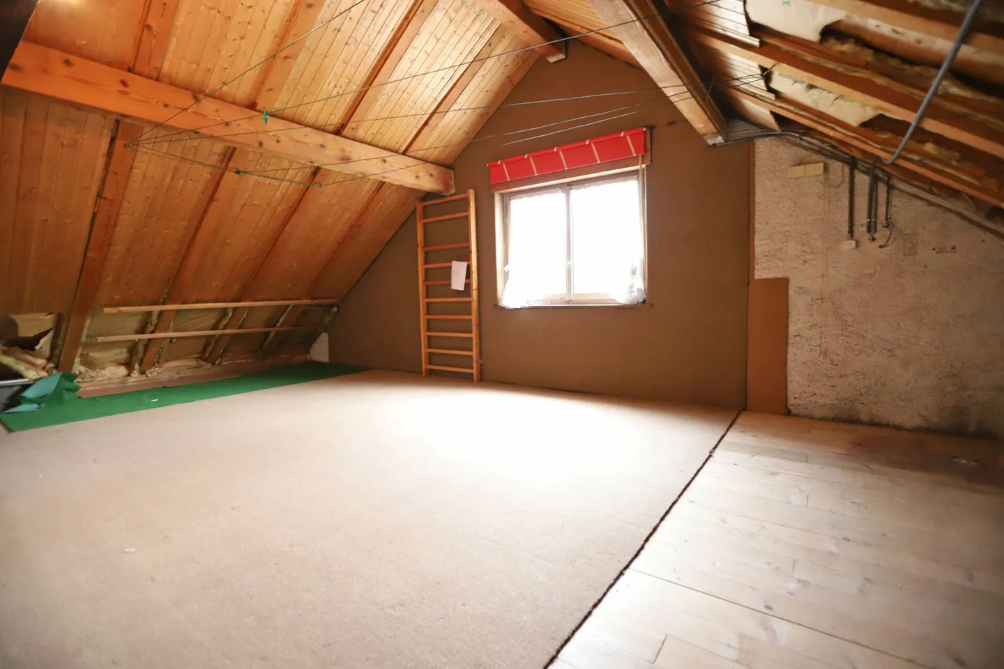 Maison résidentielle majestueuse de 10 pièces avec potentiel - Photo 10 sur 10