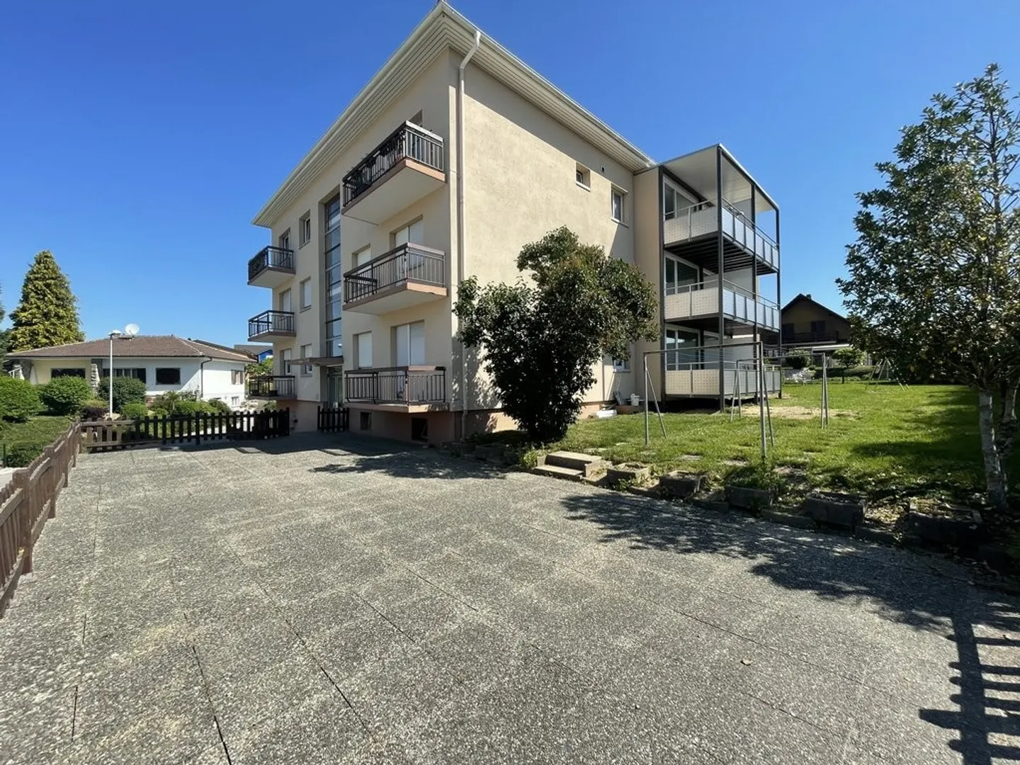 COTTENS (FR) - 3.5 pièces au 1er étage - Photo 1 sur 9