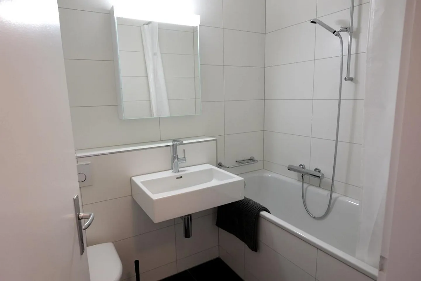 Appartement lumineux 1 ½ pièces dans un emplacement central - Photo 5 sur 5