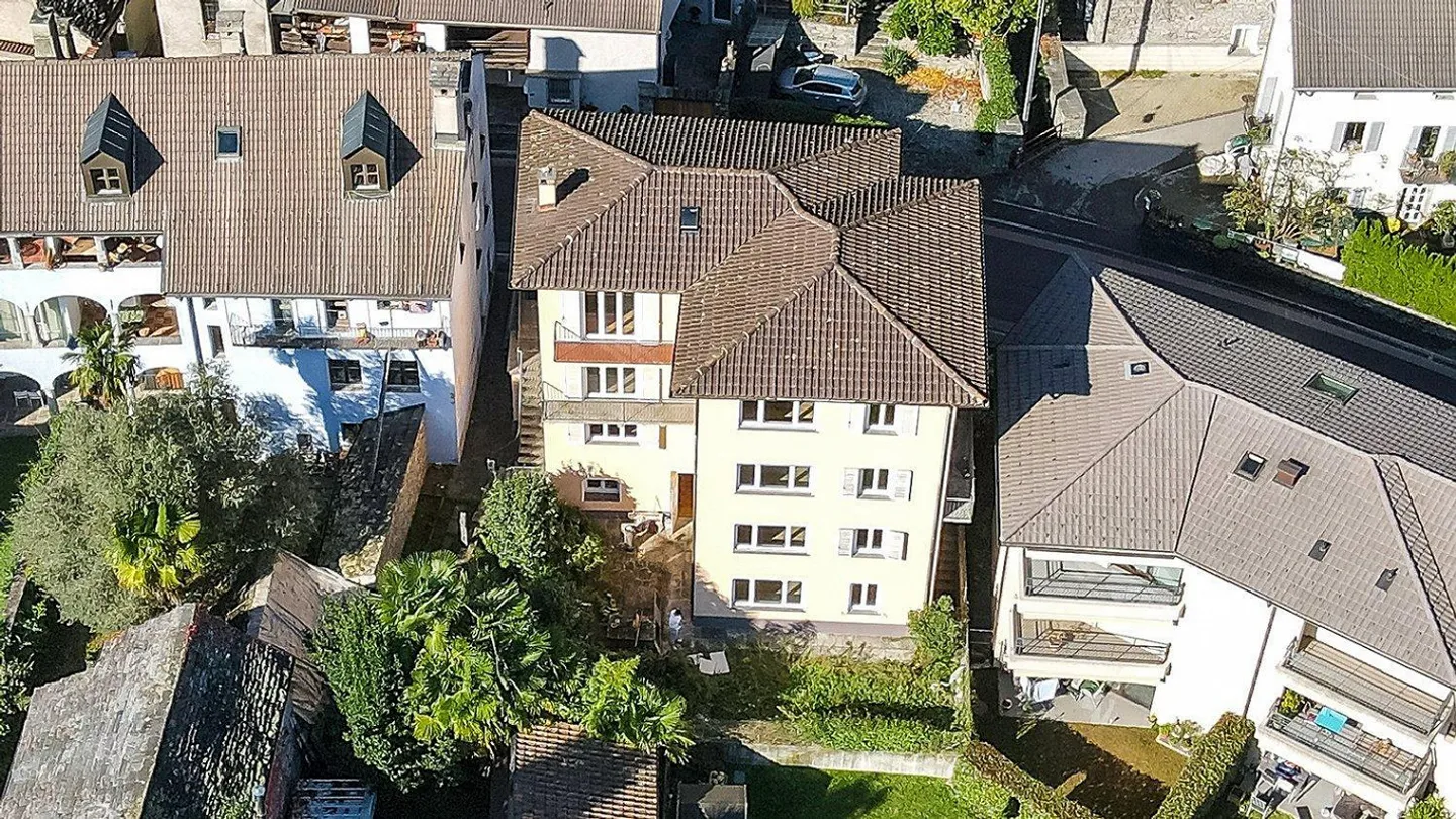 House with 4 apartments - Photo 23 of 24