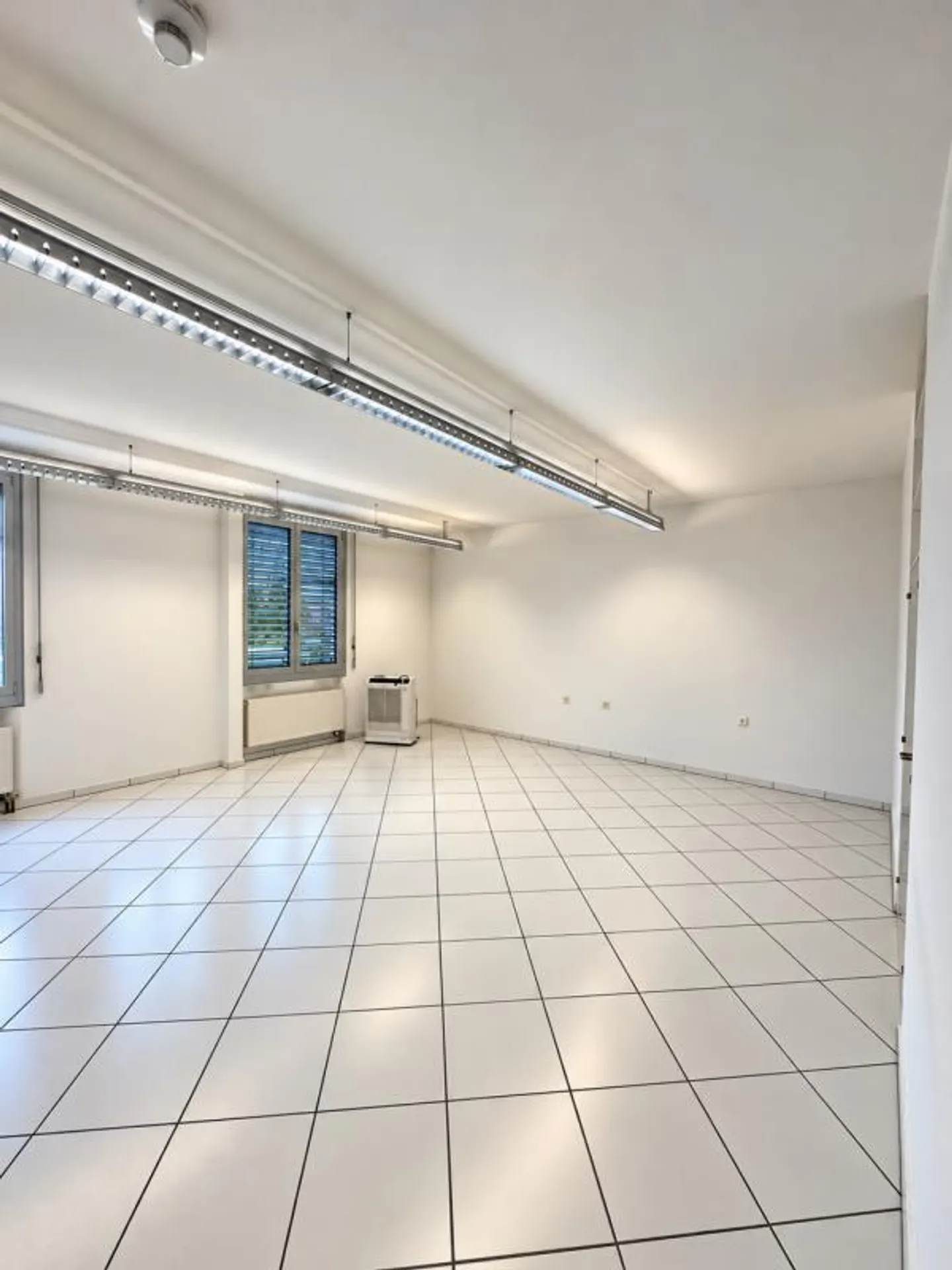 Espace de bureau au 2ème étage - Photo 2 sur 5