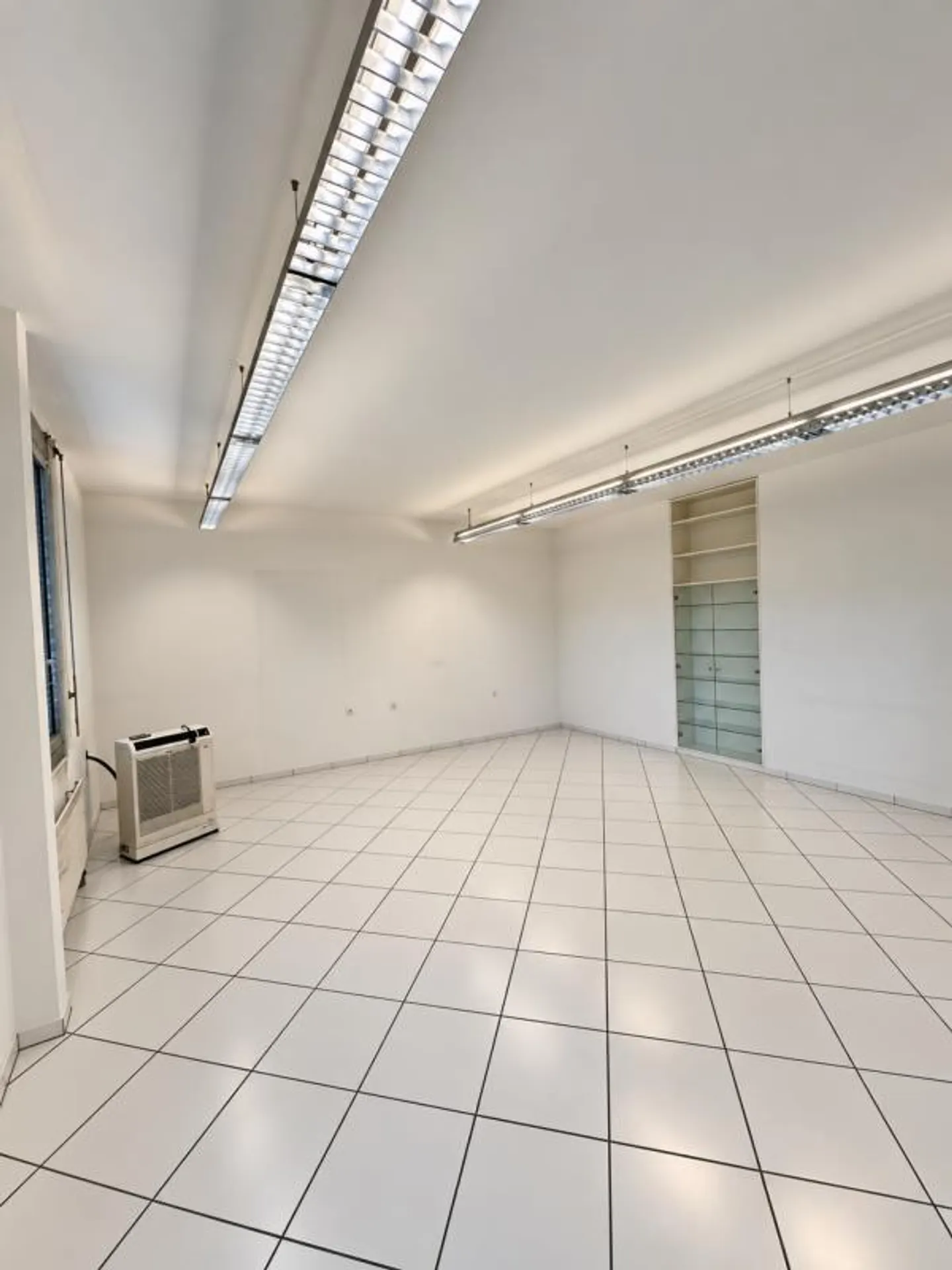 Espace de bureau au 2ème étage - Photo 4 sur 5