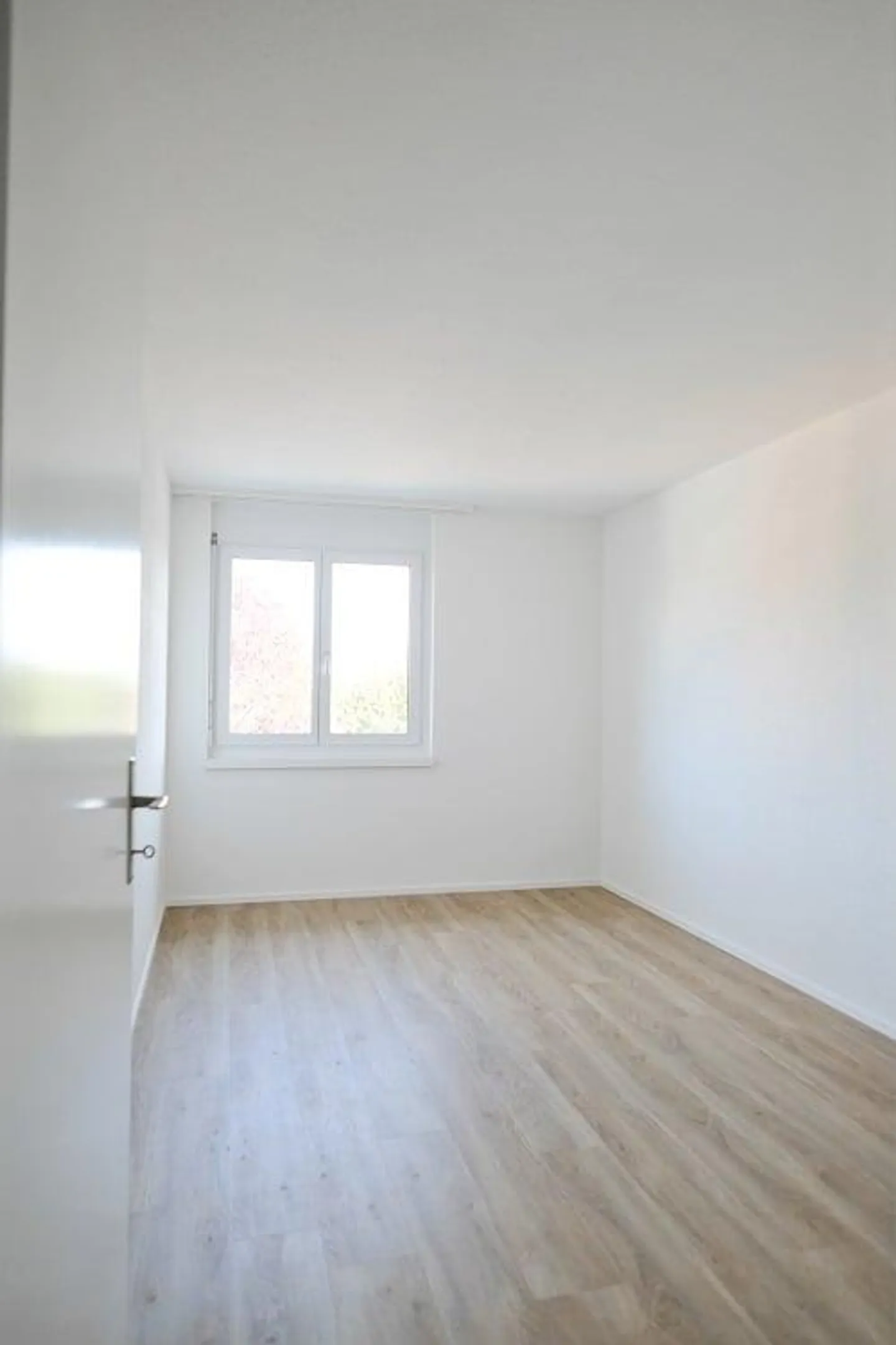 Modern Family Apartment - Photo 6 of 13