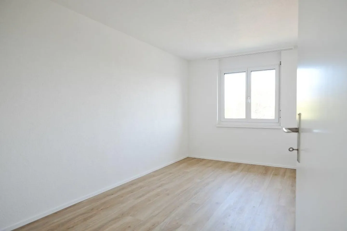 Modern Family Apartment - Photo 7 of 13