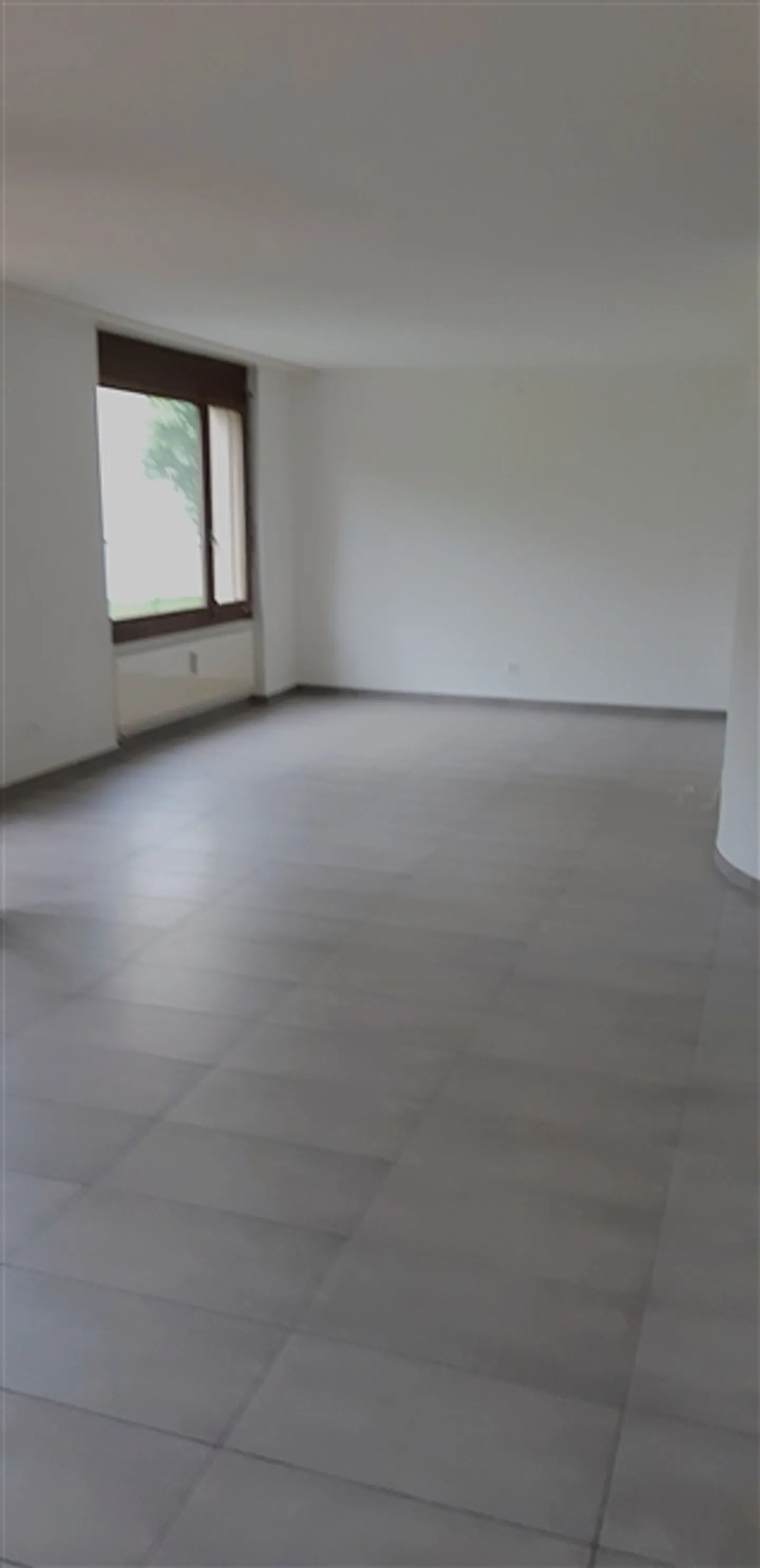 «Frisch renovierte 4.5 Zi.-Wohnung direkt neben Kindergarten- & Grundschule» - Foto 6 von 13