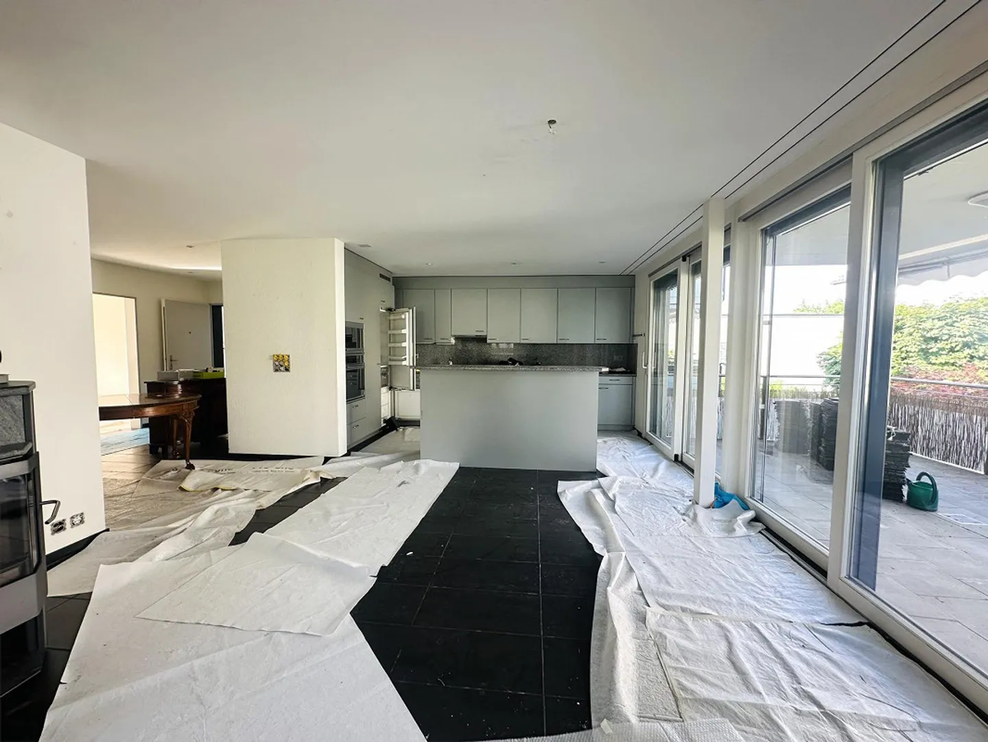 Quietly located 4.5 room apartment with balcony, hobby room - Photo 4 of 12