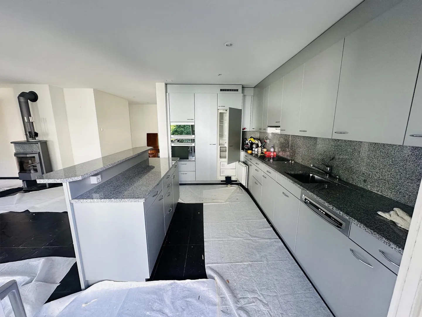 Quietly located 4.5 room apartment with balcony, hobby room - Photo 5 of 12