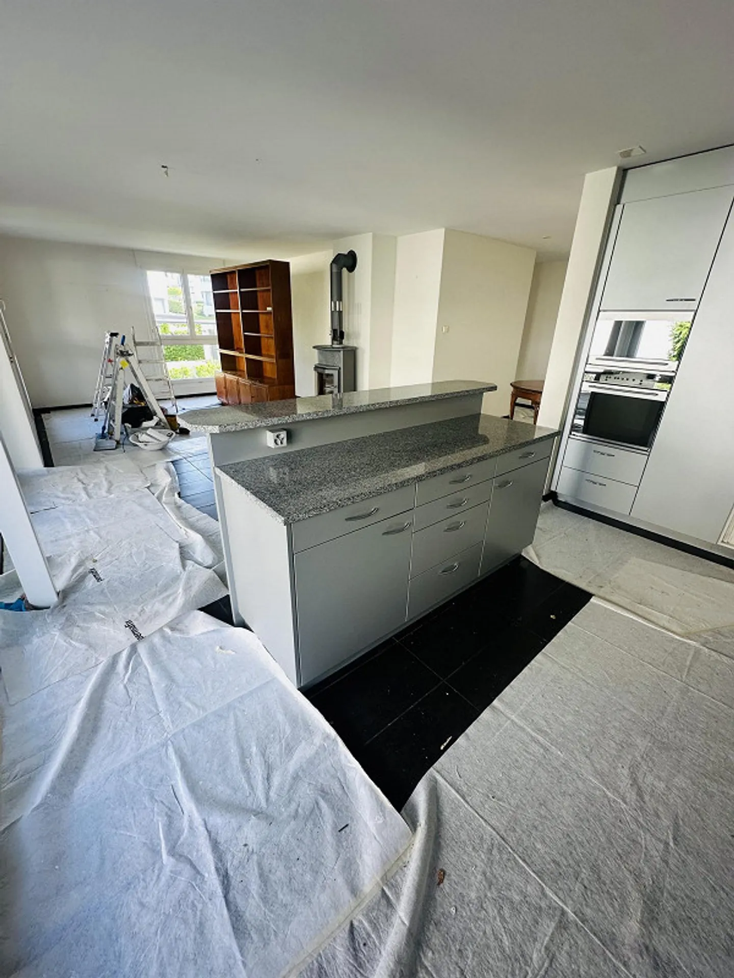 Quietly located 4.5 room apartment with balcony, hobby room - Photo 6 of 12