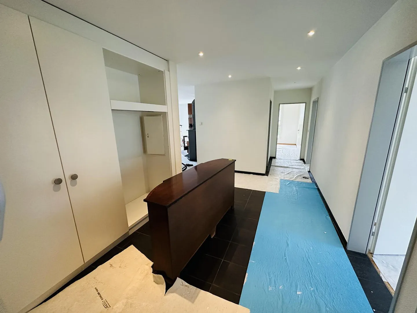 Quietly located 4.5 room apartment with balcony, hobby room - Photo 9 of 12