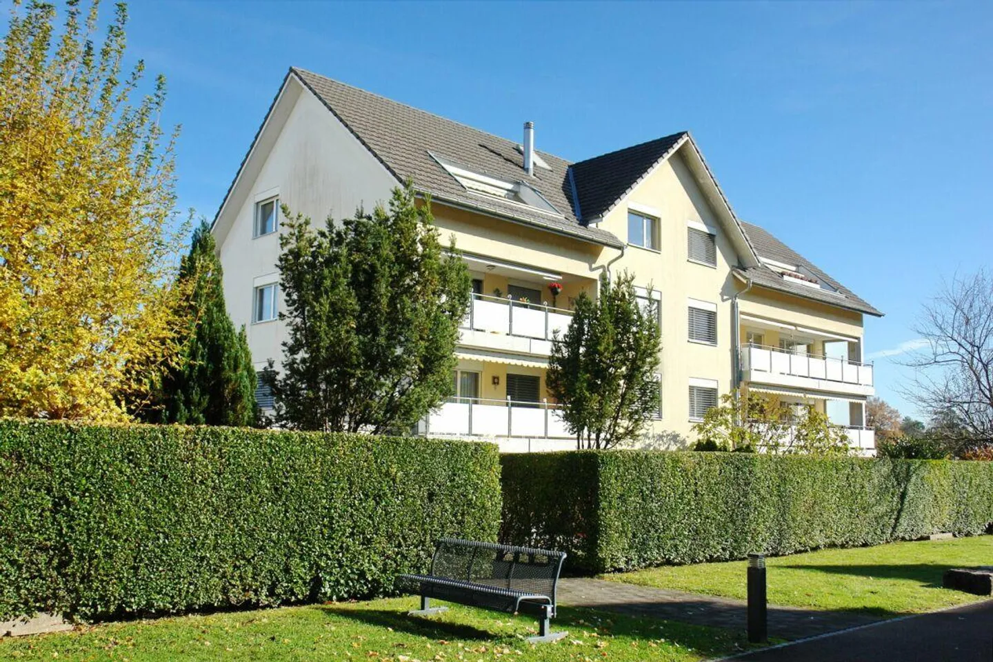 2.5-/3.5-Room Apartment on the Top Floor with Ceiling Height up to 5.0 m! - Photo 1 of 4