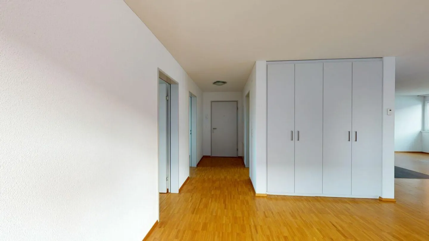 Modern 3.5 Room Apartment - Photo 4 of 10