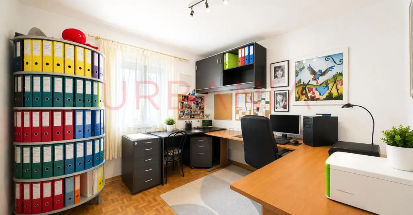 Charmante 5-Zimmer-Wohnung mit zwei Balkonen in Bernex - Foto 5 von 6
