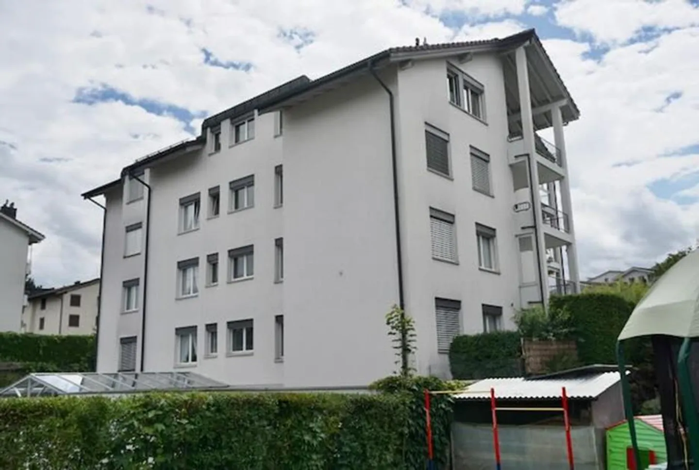 Bell'appartamento di 3,5 stanze al 1° piano con area giardino e garage - Foto 3 di 18