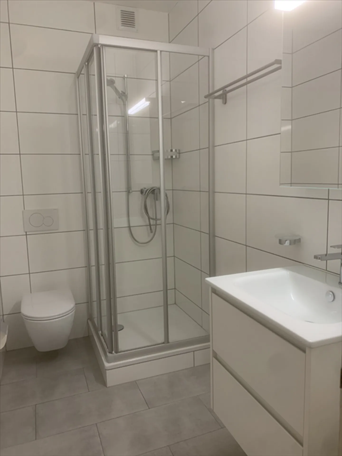 Spazioso appartamento di 2 stanze a Pully con grande balcone - Foto 4 di 6