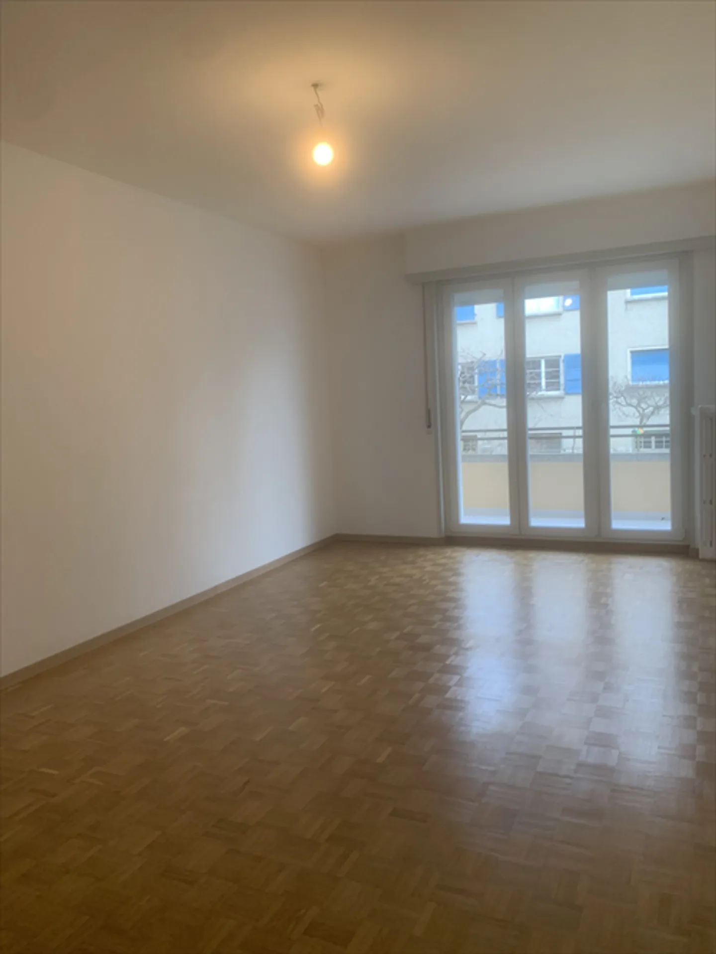 Spazioso appartamento di 2 stanze a Pully con grande balcone - Foto 6 di 6