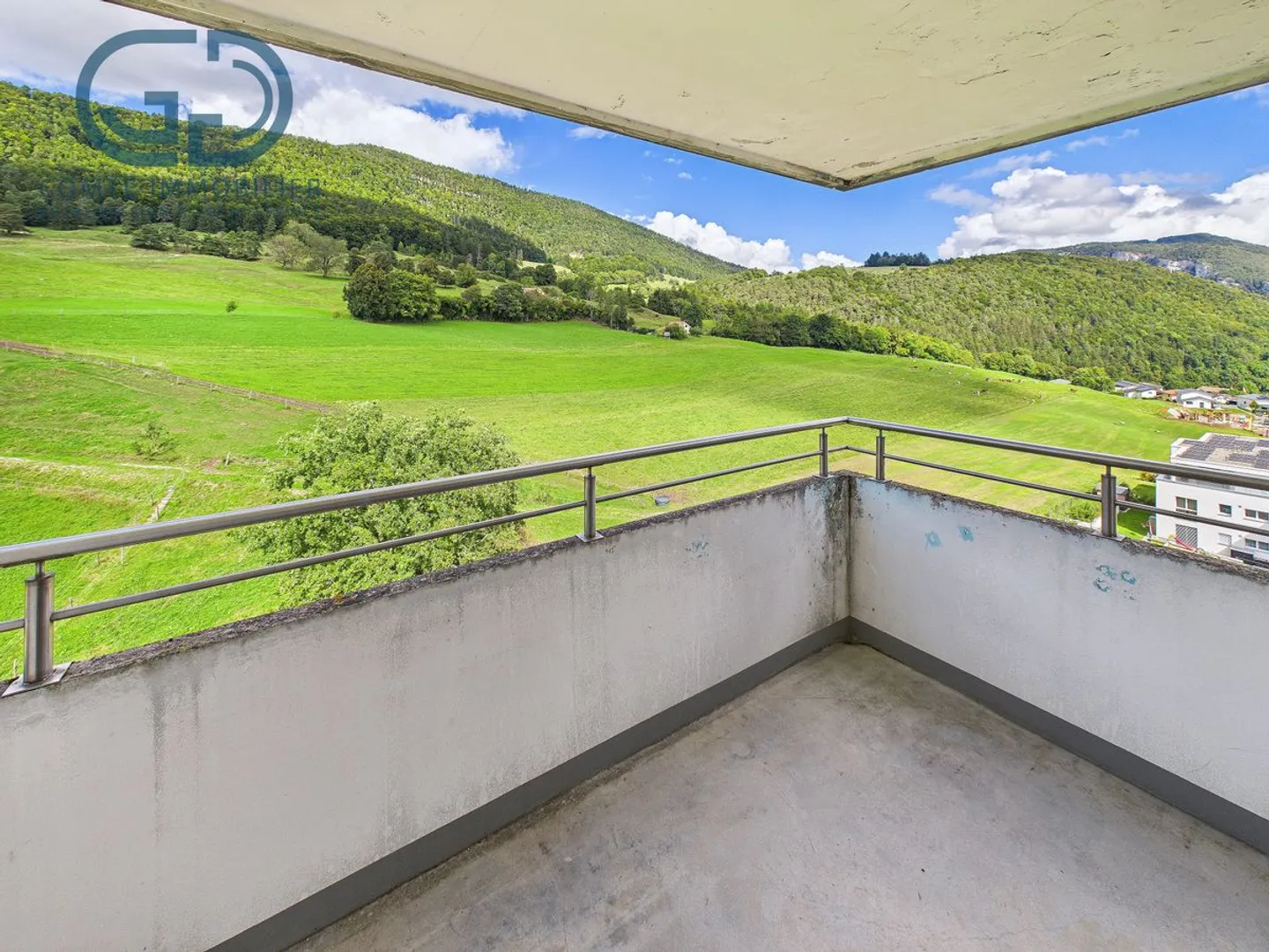 Große 3,5-Zimmer-Wohnung mit Balkon - Foto 7 von 10