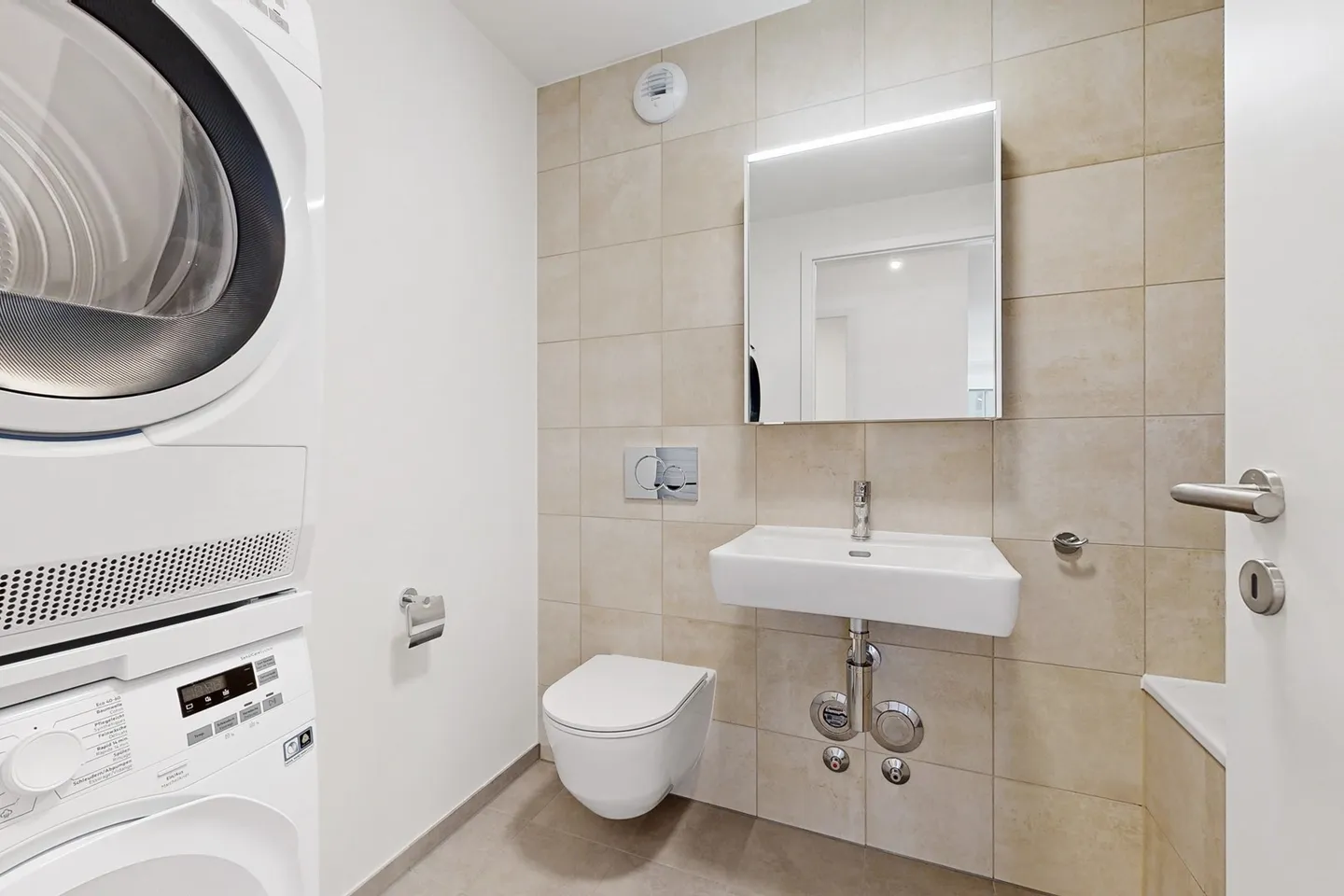 Apartment for rent - Photo 7 of 9