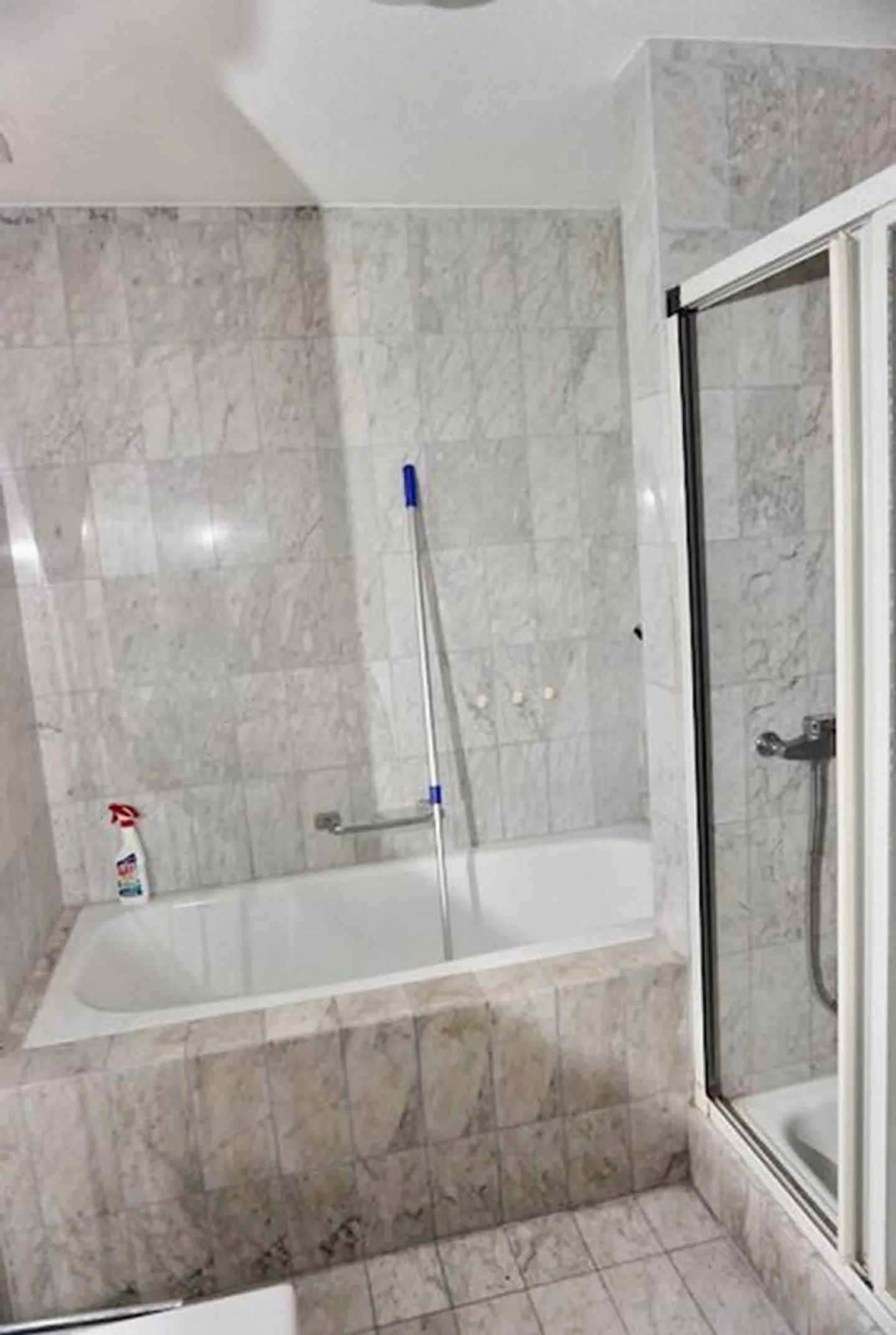 Bell'appartamento di 3,5 stanze al 1° piano con area giardino e garage - Foto 7 di 18