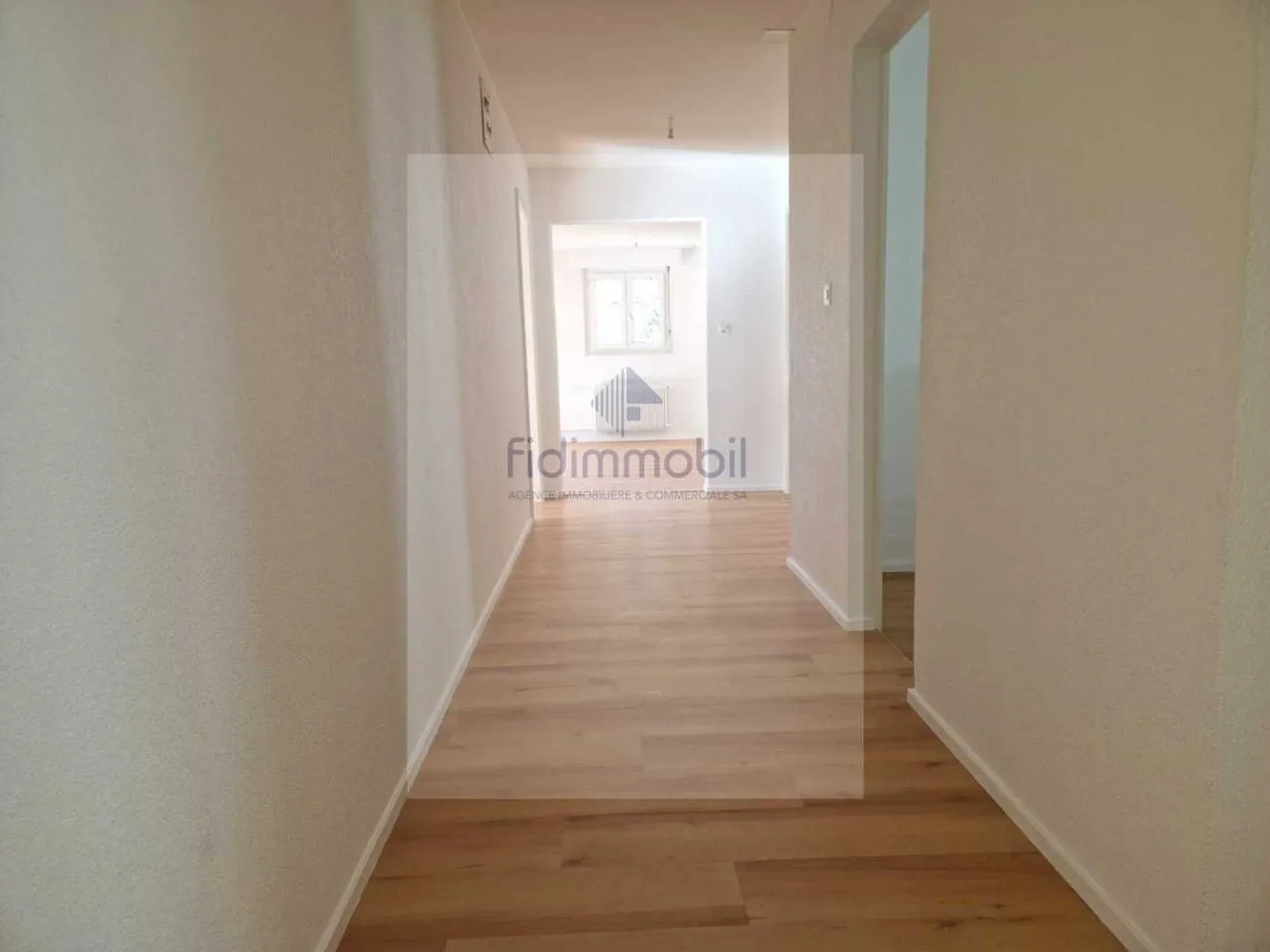 Appartement Charmant avec Jardin - Photo 3 sur 13