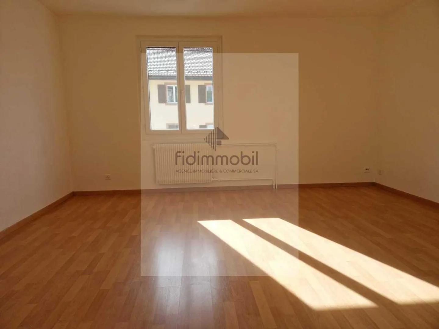 Appartement Charmant avec Jardin - Photo 5 sur 13