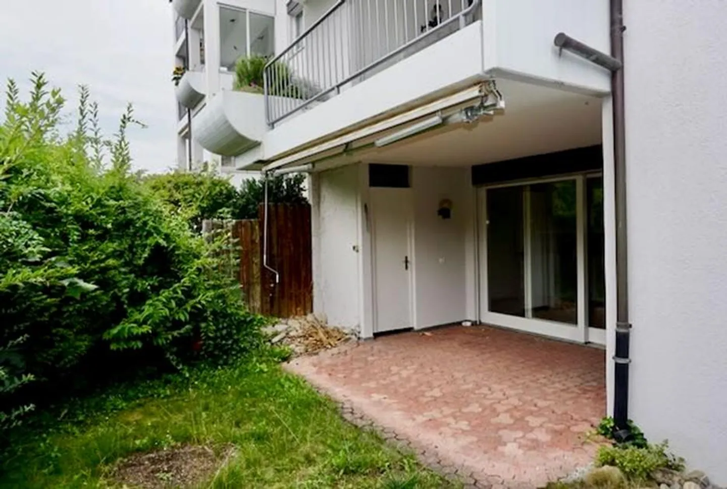 Bell'appartamento di 3,5 stanze al 1° piano con area giardino e garage - Foto 13 di 18