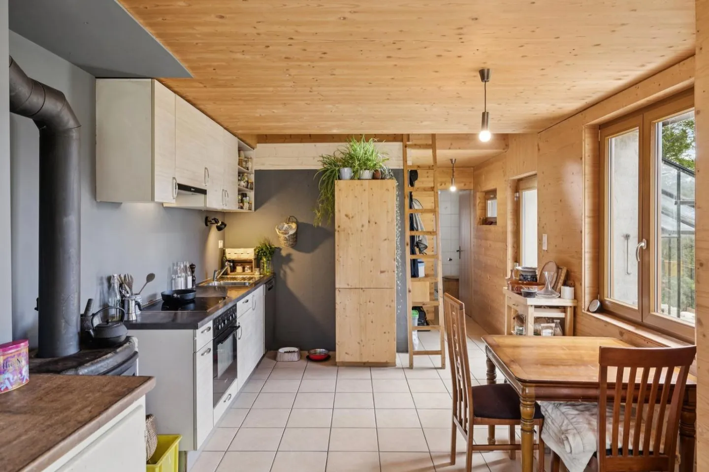 Chalet indipendente con 3,5 stanze nel mezzo della natura vallesana - Foto 5 di 13